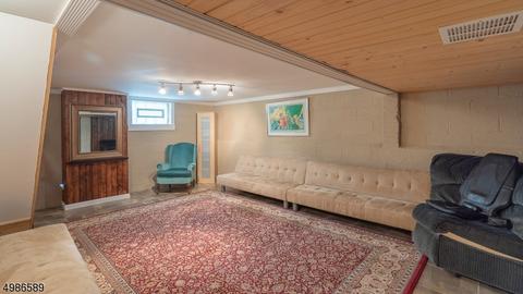 156 S Maple Ave, Springfield, NJ 07081 photo 18