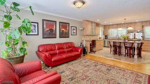 156 S Maple Ave, Springfield, NJ 07081 photo 3
