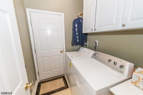 24 Cambridge Pl, Wayne, NJ 07470 photo 19