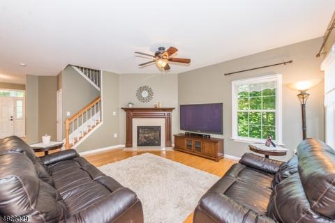 24 Cambridge Pl, Wayne, NJ 07470 photo 7