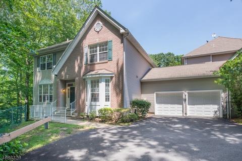 24 Cambridge Pl, Wayne, NJ 07470 photo 1