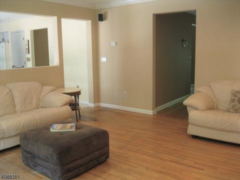 5 Tulip Ter, Wayne, NJ 07470 photo 7