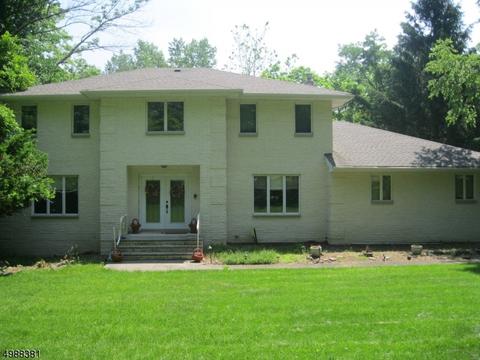 5 Tulip Ter, Wayne, NJ 07470 photo 2