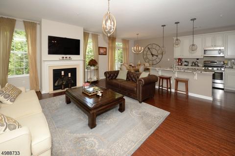 36 Pineview Dr, Waldwick, NJ 07463 photo 3