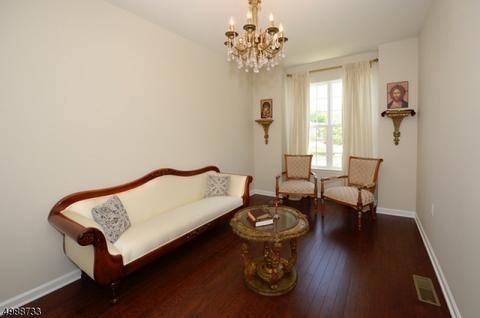 36 Pineview Dr, Waldwick, NJ 07463 photo 5
