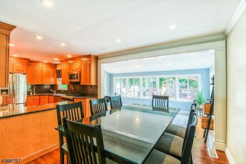28 Manor Dr, Wayne, NJ 07470 photo 10