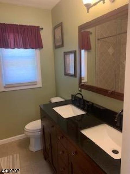 28 Manor Dr, Wayne, NJ 07470 photo 17