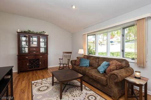175 Highview Ter, Dover, NJ 07801 photo 6