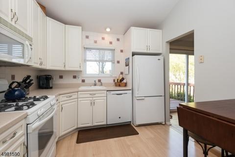 175 Highview Ter, Dover, NJ 07801 photo 5