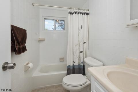 175 Highview Ter, Dover, NJ 07801 photo 17
