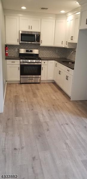 7 Grand St, Wayne, NJ 07470 photo 3