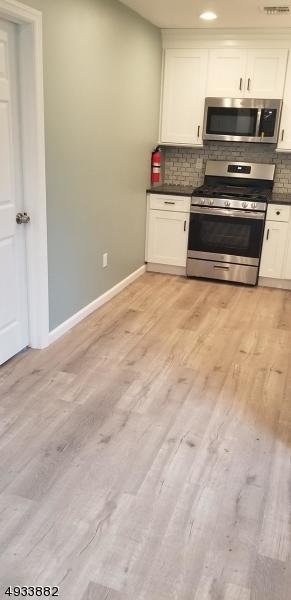 7 Grand St, Wayne, NJ 07470 photo 4