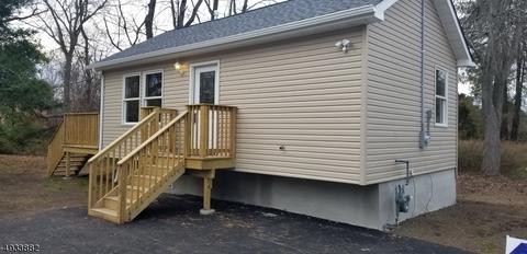 7 Grand St, Wayne, NJ 07470 photo 2
