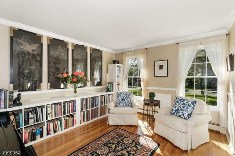 37 Maple Ave, Mendham, NJ 07945 photo 4