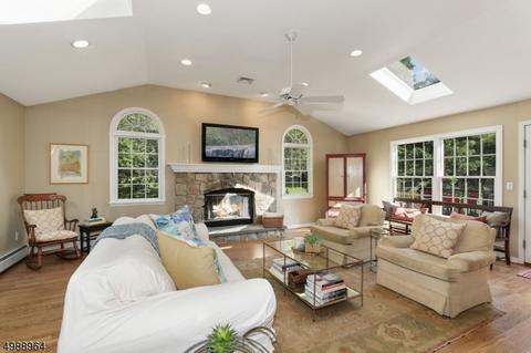 37 Maple Ave, Mendham, NJ 07945 photo 10