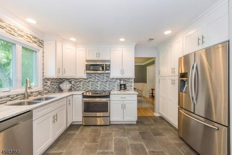 35 Phoenix Dr, Mendham, NJ 07945 photo 8