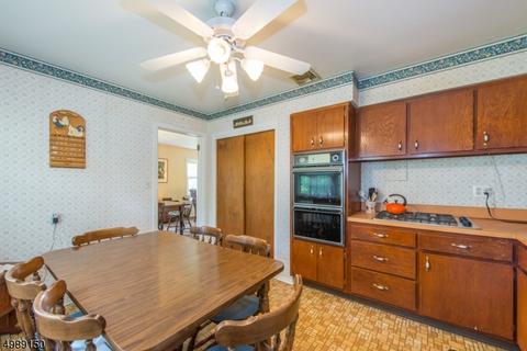 11 Eldorado Dr, Wayne, NJ 07470 photo 8