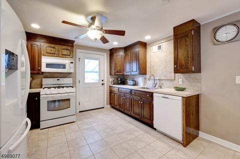 76 Fieldstone Dr, Springfield, NJ 07081 photo 8