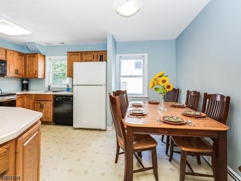 54 Laurel Dr, Wayne, NJ 07470 photo 6