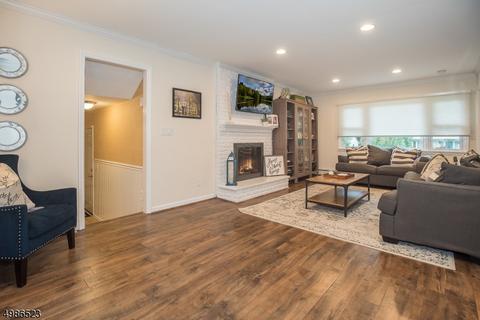 27 Sequoia Pl, Wayne, NJ 07470 photo 8