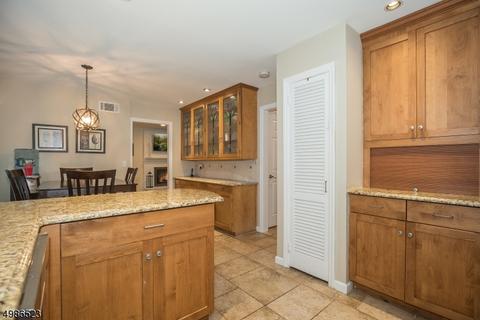 27 Sequoia Pl, Wayne, NJ 07470 photo 11