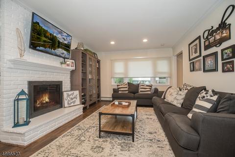 27 Sequoia Pl, Wayne, NJ 07470 photo 6