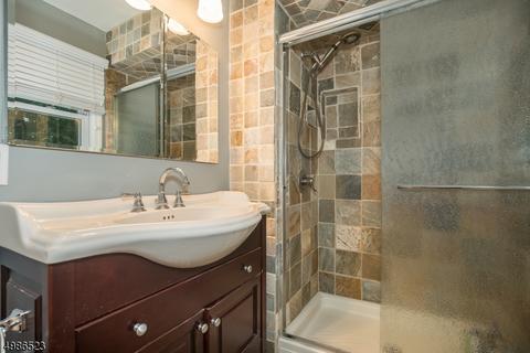 27 Sequoia Pl, Wayne, NJ 07470 photo 24