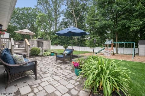 27 Sequoia Pl, Wayne, NJ 07470 photo 2