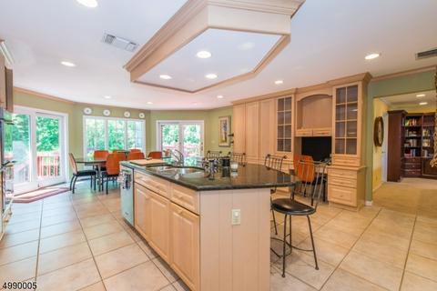 19 Varick St, Wayne, NJ 07470 photo 6
