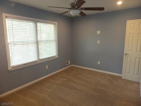 111 Brook Dr, Hackettstown, NJ 07840 photo 11