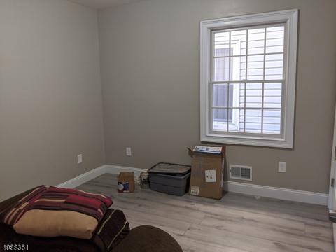 914 W 3rd St, Plainfield, NJ 07063 photo 7