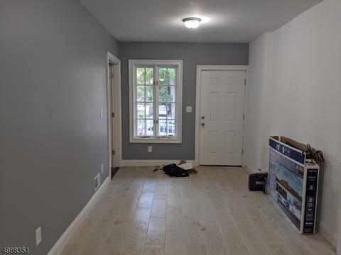 914 W 3rd St, Plainfield, NJ 07063 photo 4