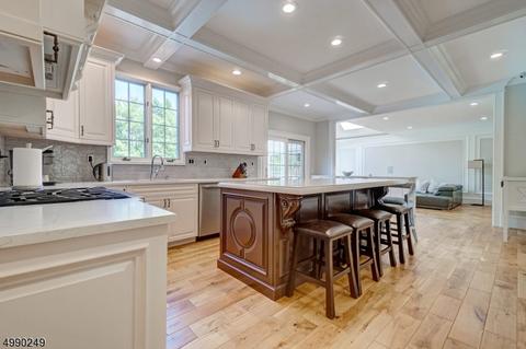 29 Gates Pl, Wayne, NJ 07470 photo 5