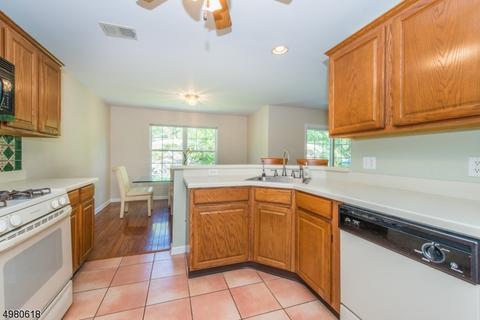 50 Carter Rd, Haskell, NJ 07420 photo 4