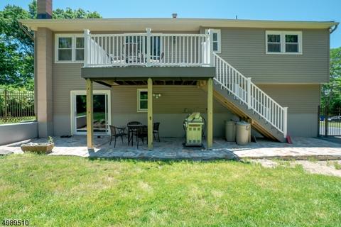 8 Sandra Ln, Wayne, NJ 07470 photo 16