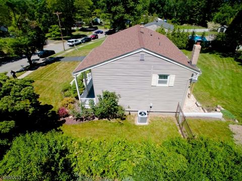 8 Sandra Ln, Wayne, NJ 07470 photo 22