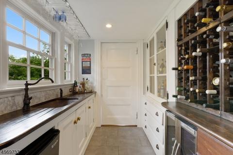 76 Christopher St, Montclair, NJ 07042 photo 9