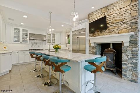76 Christopher St, Montclair, NJ 07042 photo 8