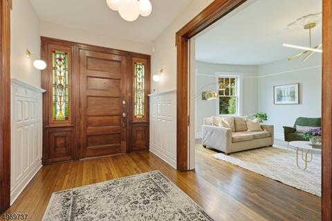 76 Christopher St, Montclair, NJ 07042 photo 2