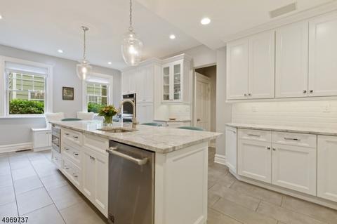 76 Christopher St, Montclair, NJ 07042 photo 7
