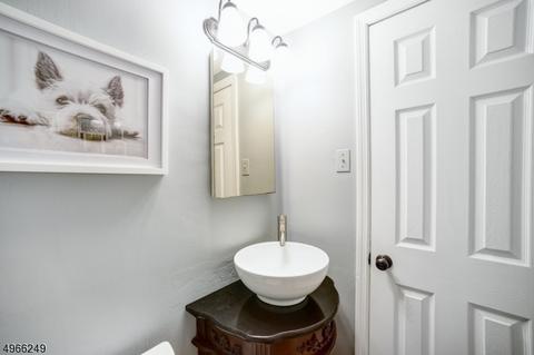 27 Dale Dr, Summit, NJ 07901 photo 8
