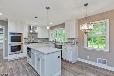 1537 Deer Path, Mountainside, NJ 07092 photo 2