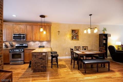 7 Doris Ln, Wallington, NJ 07057 photo 7