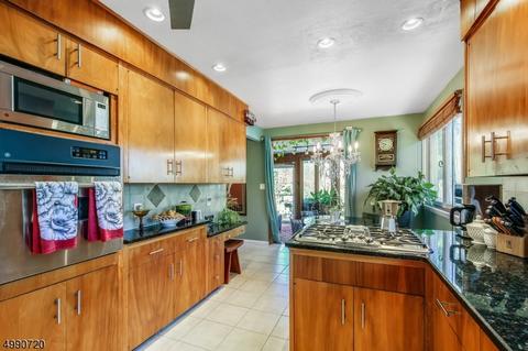 1094 Kenyon Ave, Plainfield, NJ 07060 photo 9