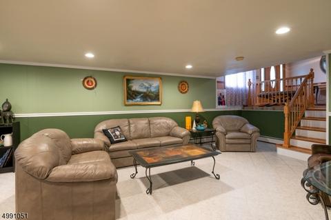 3 Howe Ave, Wayne, NJ 07470 photo 14