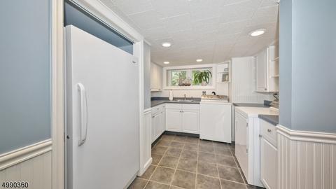 42 Mohawk Trl, Wayne, NJ 07470 photo 20