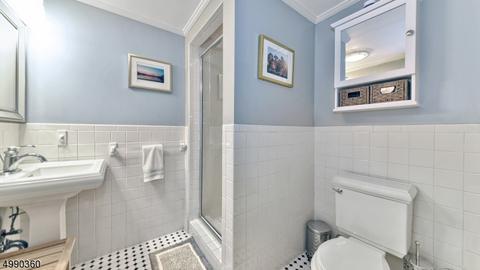 42 Mohawk Trl, Wayne, NJ 07470 photo 18
