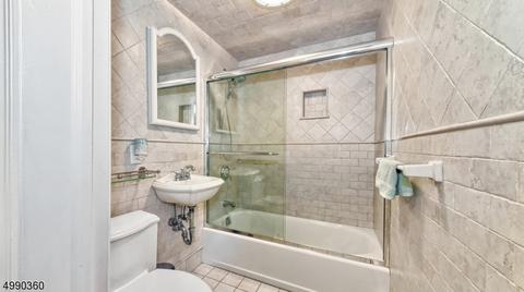 42 Mohawk Trl, Wayne, NJ 07470 photo 16