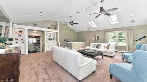 42 Mohawk Trl, Wayne, NJ 07470 photo 6