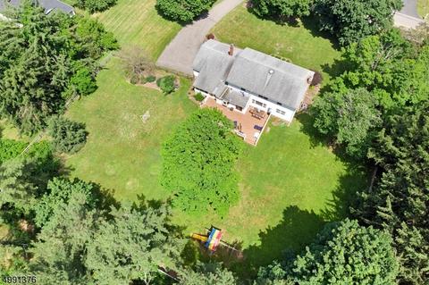 13 Cherry Ln, Mendham, NJ 07945 photo 4